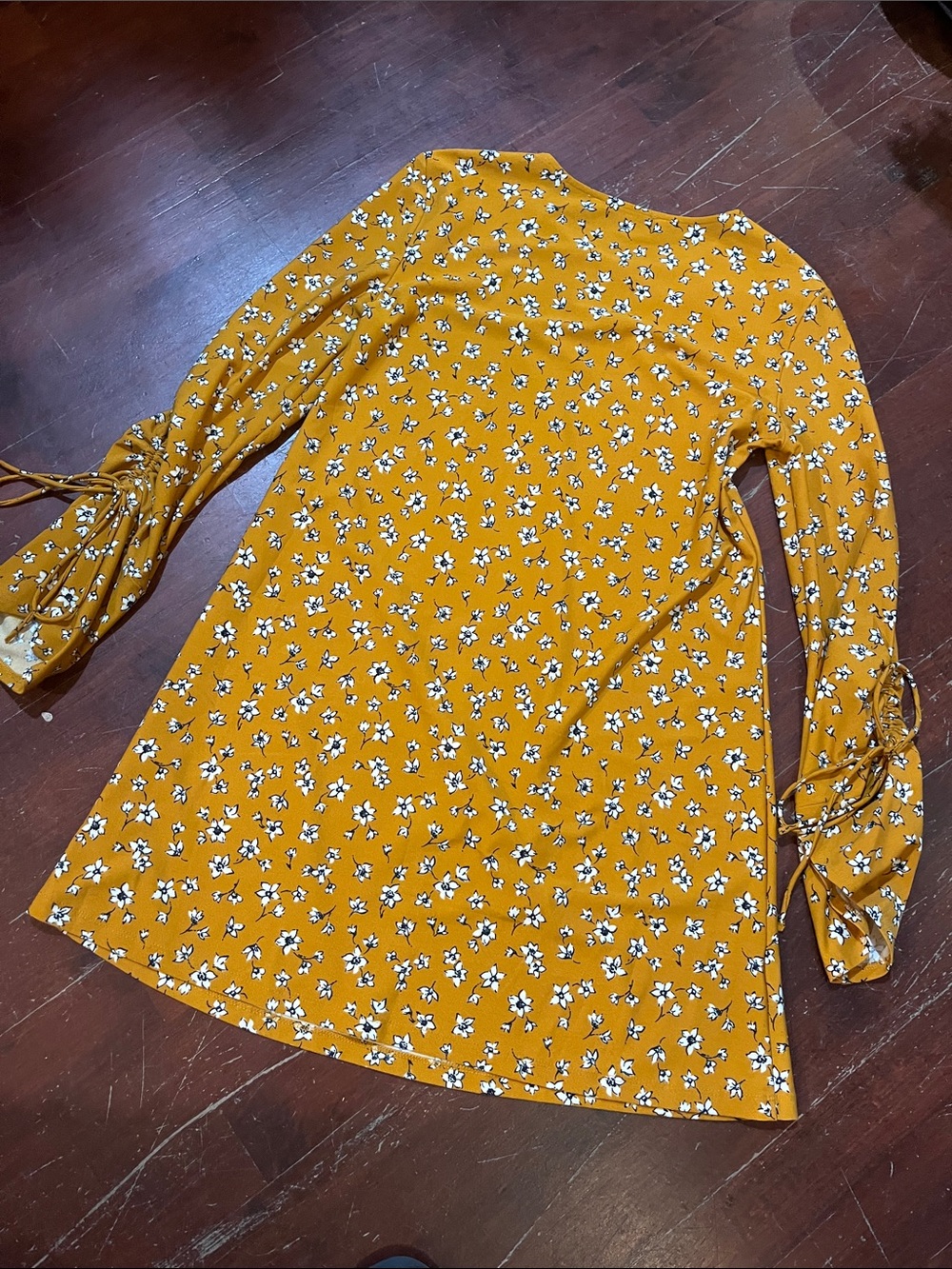 🌻3/&15🌻 Mango Mustard Floral Tie-Sleeve Shift Dress - Picture 8 of 9